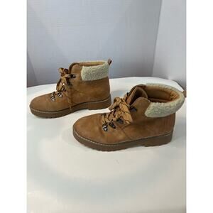 Cliffs By White Mountain Tan and Cream Sabine Hiking Winter Boots Size 9.5